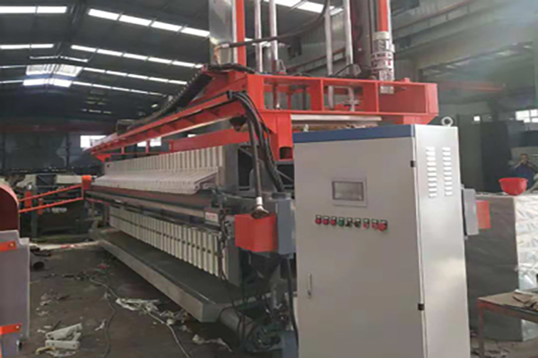 Fully automatic water-washing filter press